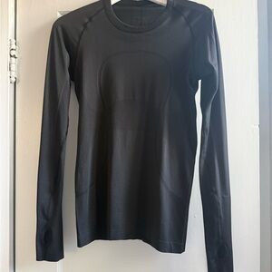 Lululemon Black Long Sleeve Seamless Athletic Top